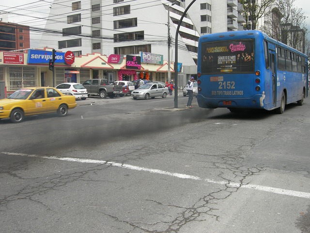 車の排気