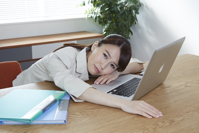 女性